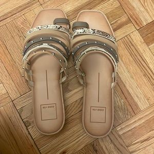 NWOT BRAND NEW dolce vita slip on slides woman
